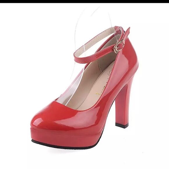 PATENT leather platform high heel pumps in red glam Streetwear NWOT - Picture 1 of 6